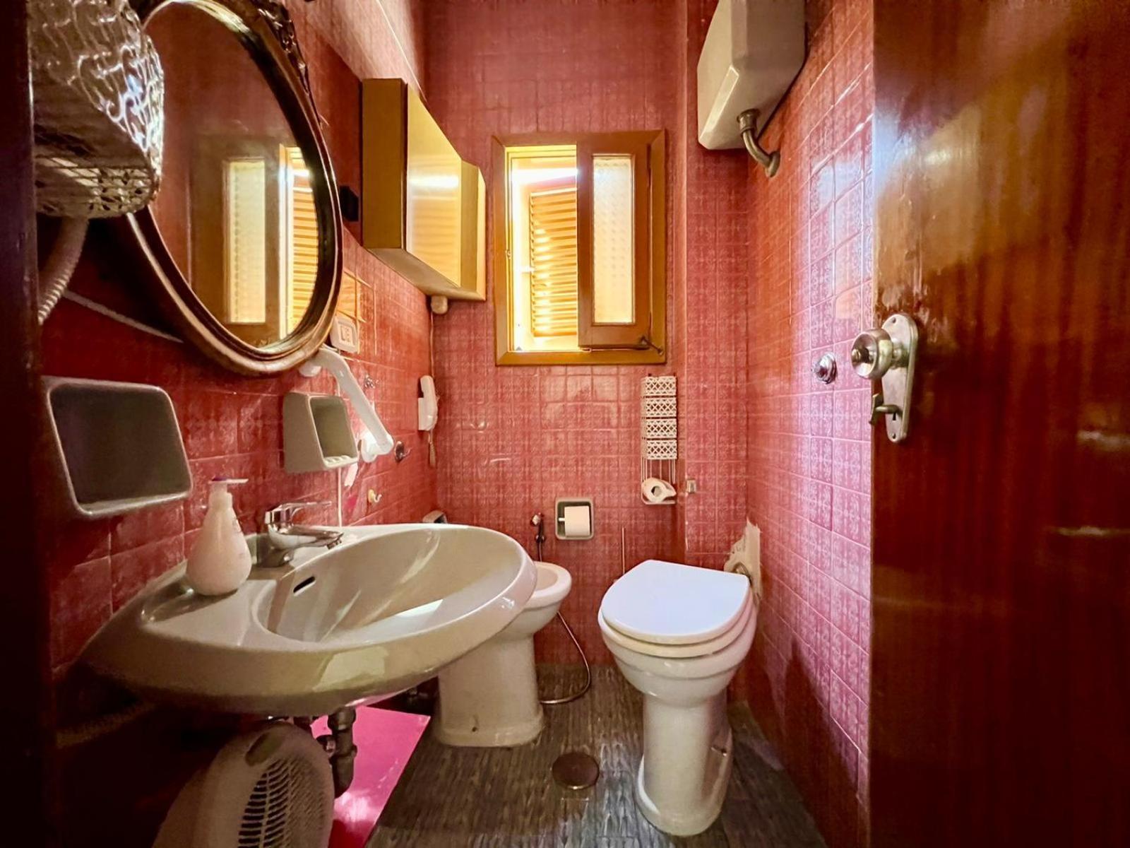 شقة Casa Relax Nel Centro Storico Con Posto Auto فيكو إيكوينس المظهر الخارجي الصورة